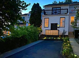 214 Rector St, Philadelphia, PA 19128