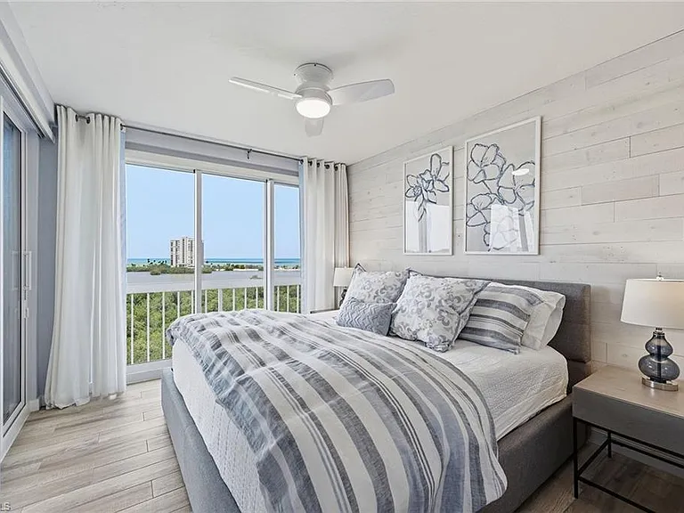 5501 Heron Point Dr #602 — Photo 21