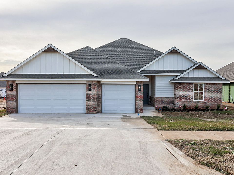 1st image of 2906 Summit Hollow Dr