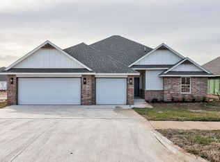 2906 Summit Hollow Dr, Norman, OK 73071