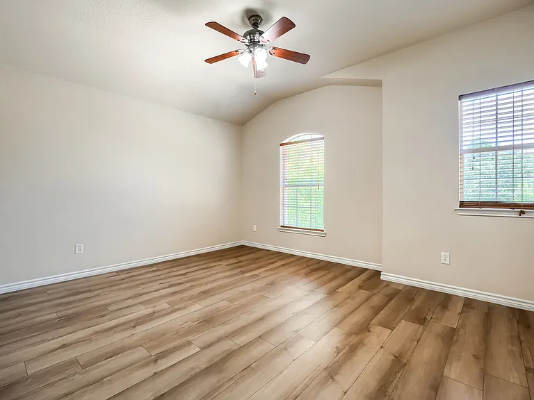 6517 Renewal Rd — Photo 27