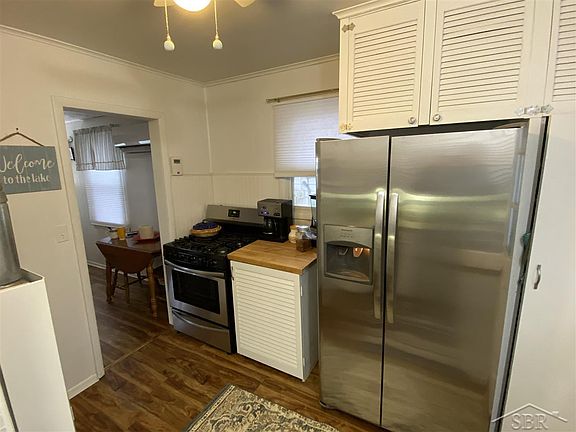 5th image of 2388 N East Dr