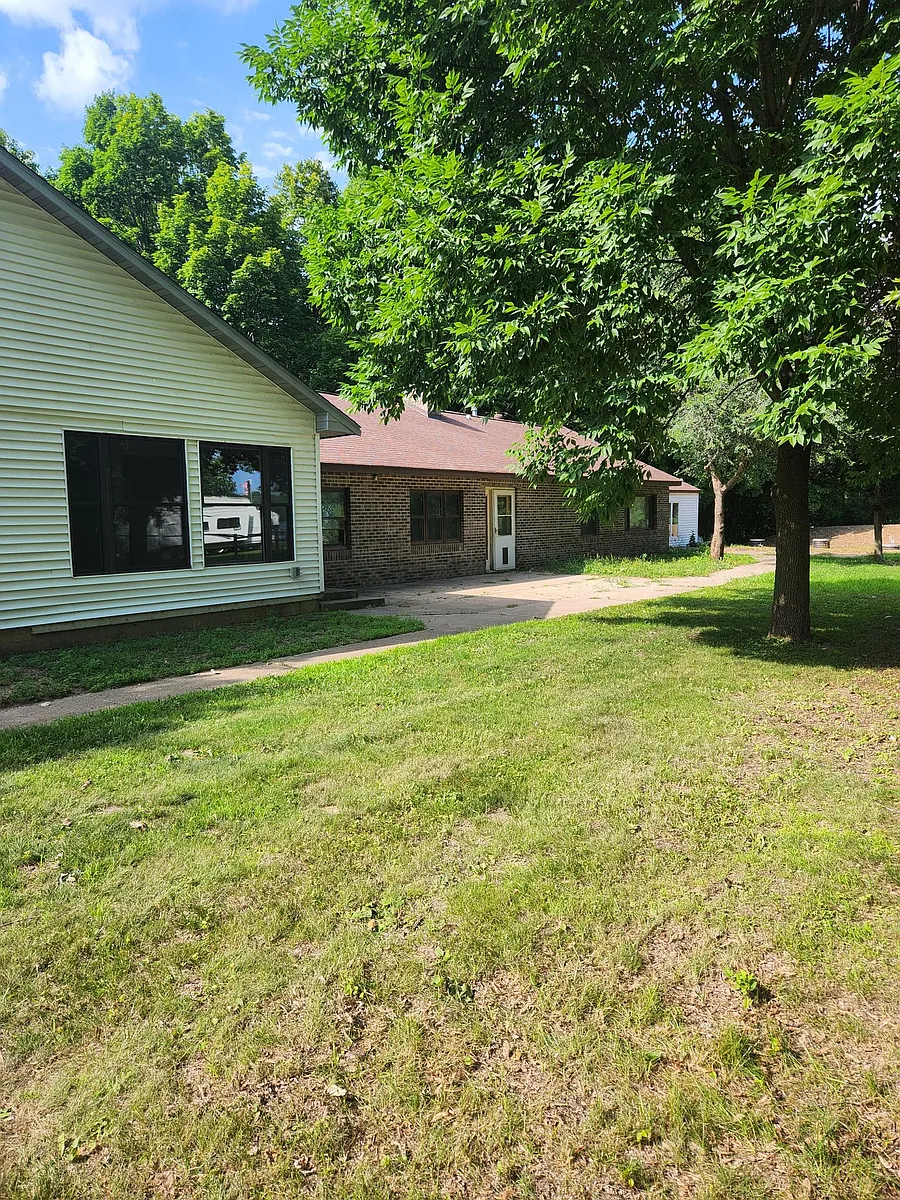 Building Photo - 49870 498th Street Ct