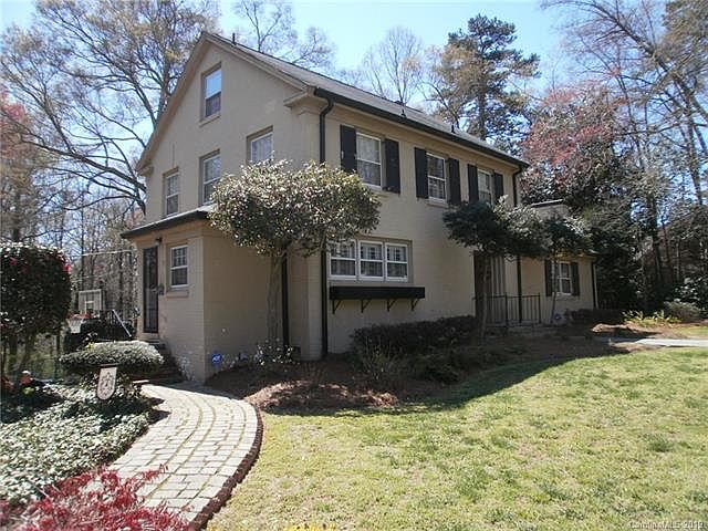 1st image of 1315 Park Ln