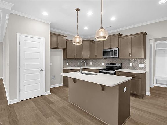5th image of 3619 Townland Cir