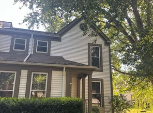512 Highland View Dr, Hermitage, TN 37076