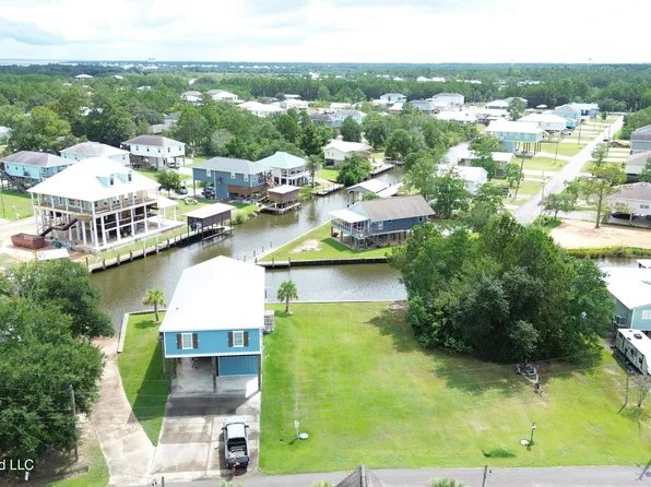 11030 New York St, Bay Saint Louis, MS 39520