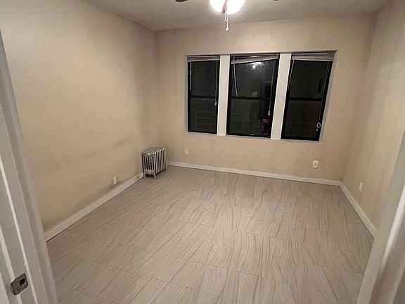 3rd image of 1420 Leland Ave APT 2L