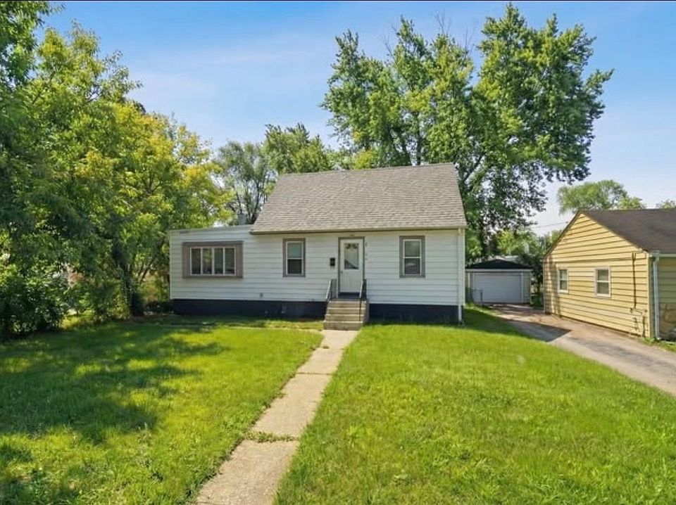 1st image of 2229 170th St