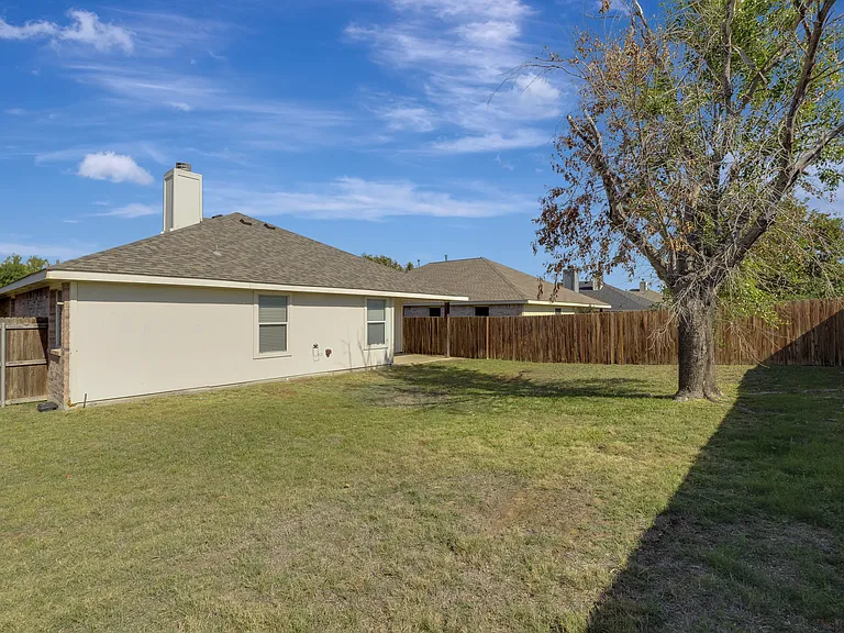 9905 Tyler Dr — Photo 29