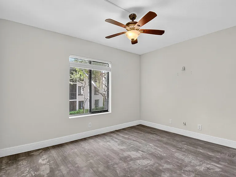 208 Foxtail Dr #B2 — Photo 18
