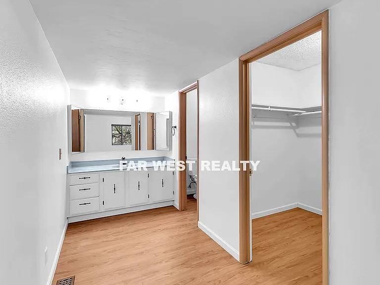 428 Stewart Cir — Photo 20
