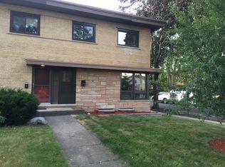 126 E Highland Ave, Mount Prospect, IL