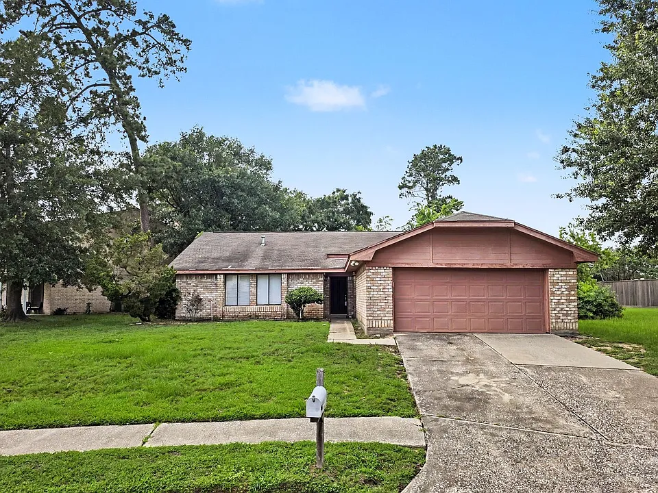 7410 Songwind Ln