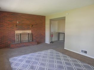 4820 E Schooner Rd #A, Columbia, MO 65201