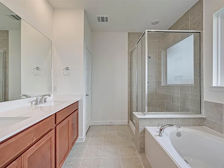 8022 Pinebrook Arbor Ct — Photo 32