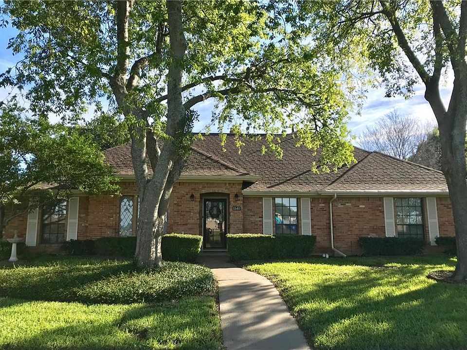 1st image of 1540 Harrington Dr