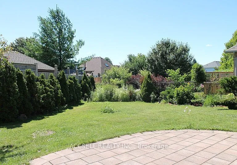 62 Moraine Walk — Photo 4