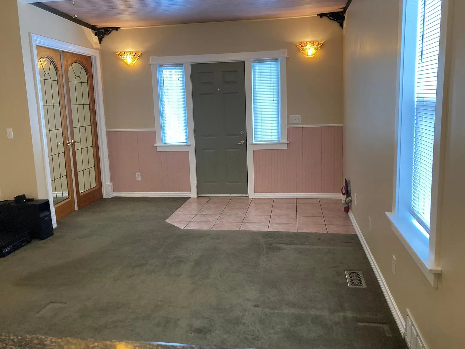 1318 S Napa St — Photo 4