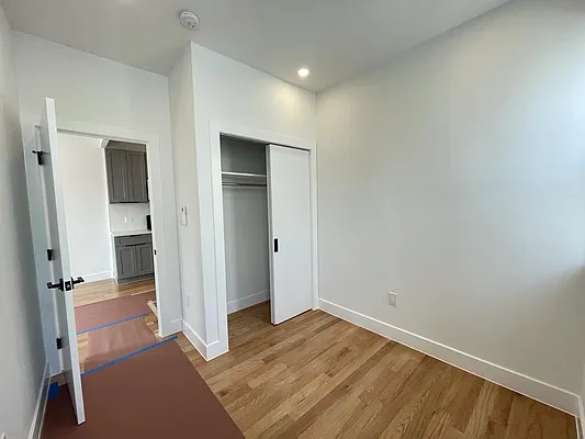 Rented by Suzuki Capital LLC | media 8