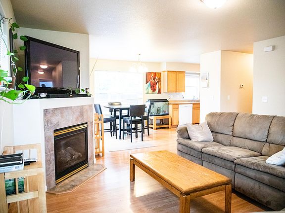 4th image of 61028 Borden Dr