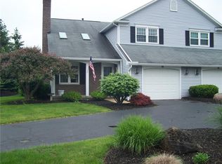 15 Marquette Dr, Rochester, NY 14618