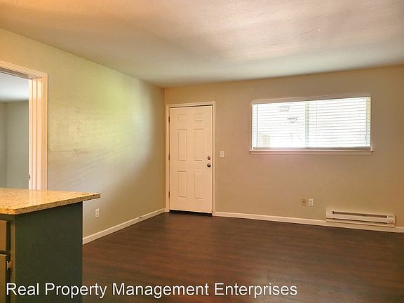 2nd image of 3818 N Pennsylvania Ave #204