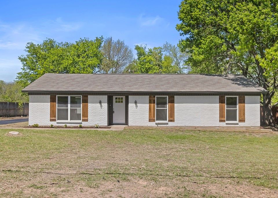 1st image of 95 Tate Cir