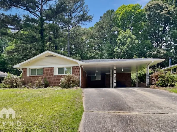 2677 Riggs Dr, East Pt, GA 30344