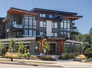 1870 Dowad Dr #220, Squamish, BC V8B 0S4