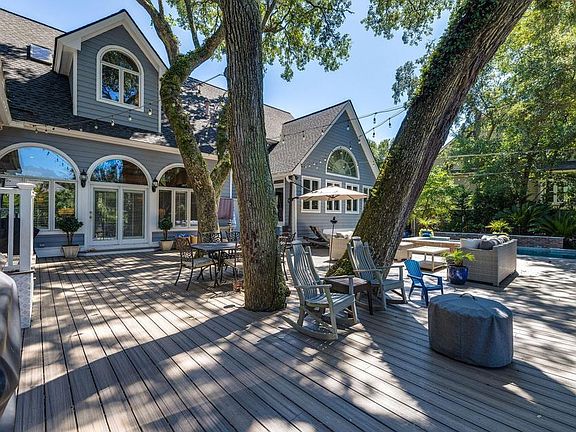 5th image of 10 Dune Ridge Ln