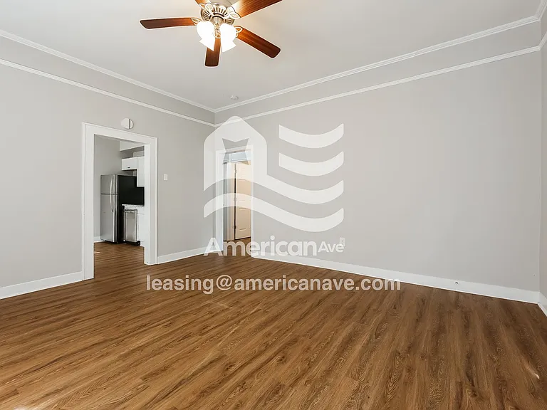 1471979_005_wm_-_living_room_13334092.jpg