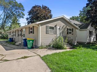 956 Langlade Ave, Green Bay, WI 54304