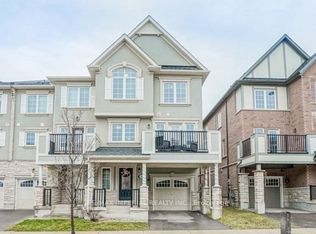 235 Betsy Dr, Oakville, ON L6M 0V3