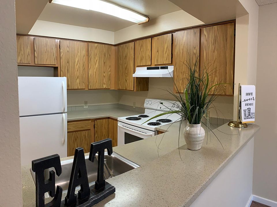 1st image of 8325 128th Ave NE #209