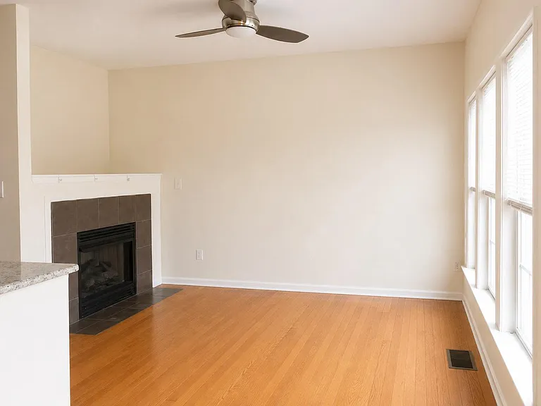 21002 Kittanning Ln — Photo 3
