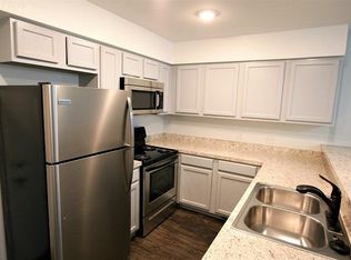 2112 E Airline Rd #F, Victoria, TX 77901