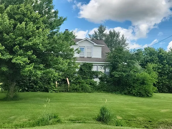 7160 Shea Rd, Cottrellville, MI 48039