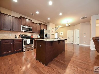 810 Ansbeth Way Athens Ga 30606 Zillow