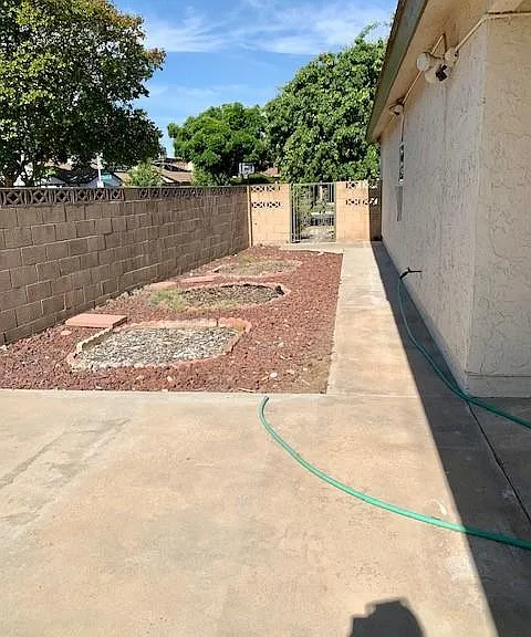 6078 N Hazel Ave — Photo 26