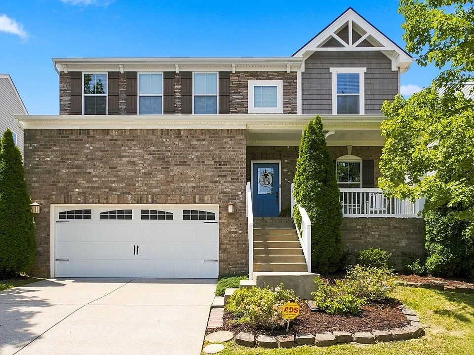 544 Wolfeboro Ln