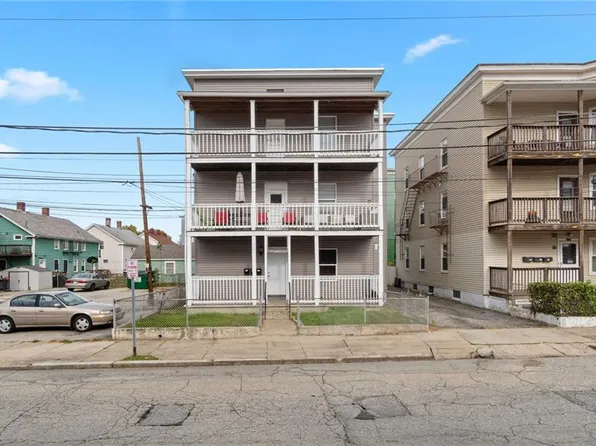 518 Privilege St, Woonsocket, RI 02895