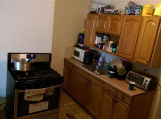 139 Beech St APT 2R, Yonkers, NY 10701