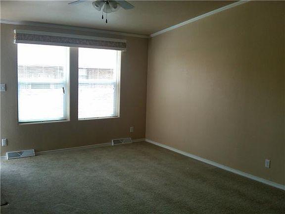 3rd image of 1725 S Abilene Ave