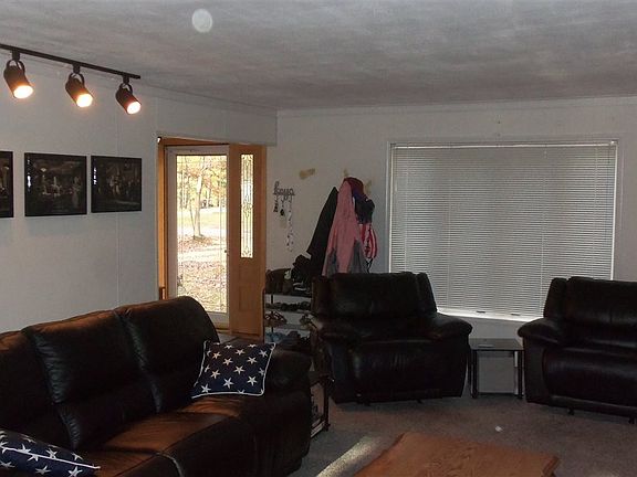 4th image of 1357 Leeward Ln