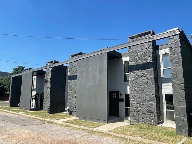 3115 NW 50th St — Photo 1