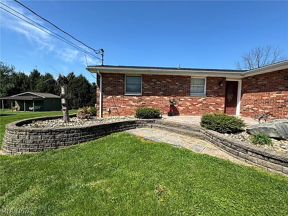 4th image of 114 Meadowbrook Dr