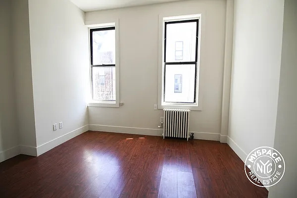 Rented by MySpaceNYC | media 7
