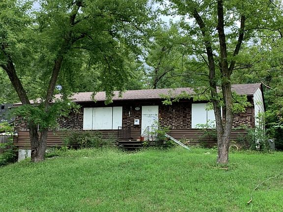 2nd image of 8449 Wayne Ave