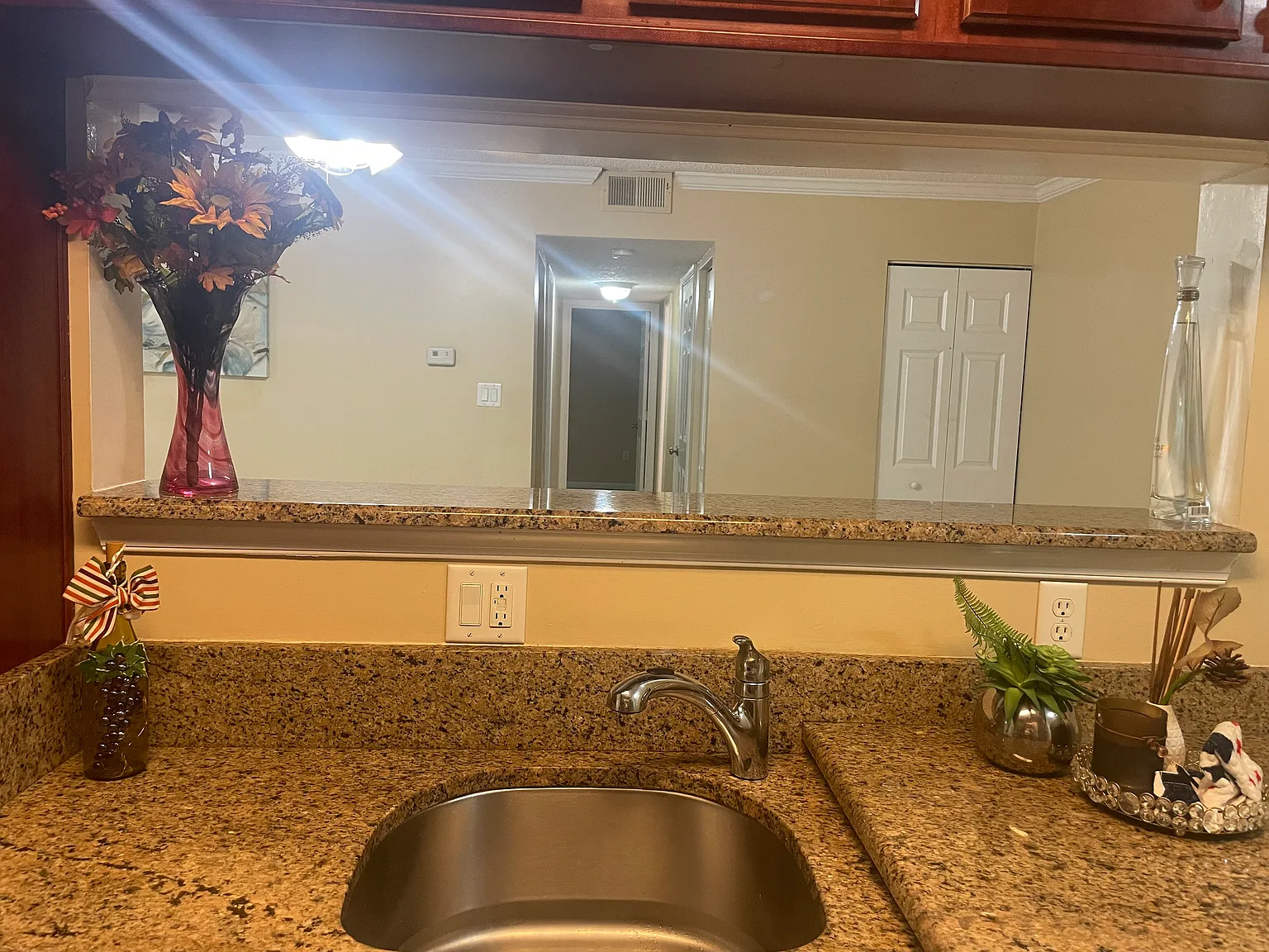2 bed, 1.5 bath, 825 sqft, $1,900 — Photo 4